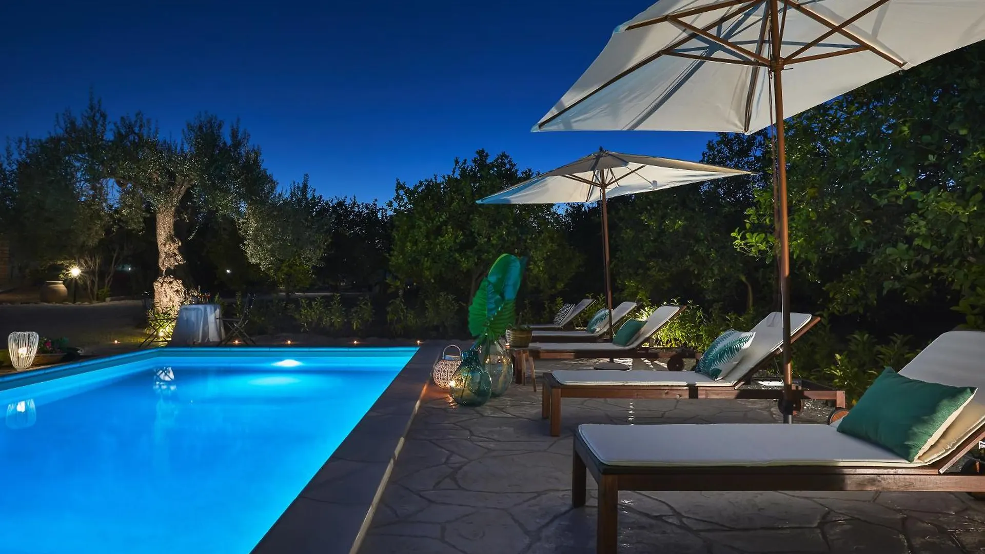 La Casa Dei Limoni Con Piscina Noto Apartment