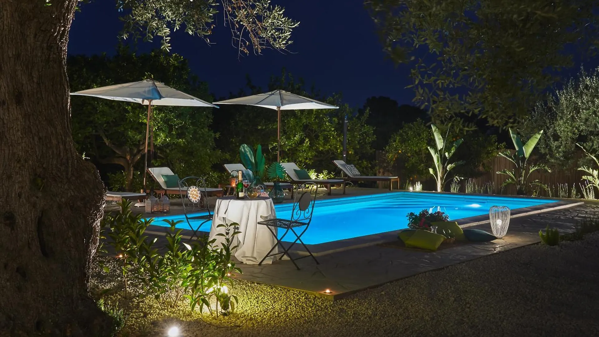 La Casa Dei Limoni Con Piscina Noto Apartment