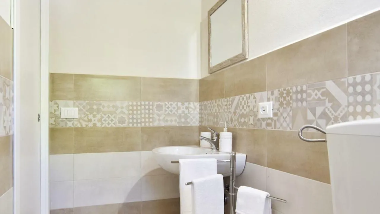 La Casa Dei Limoni Con Piscina Noto Apartment 0*,  Italy