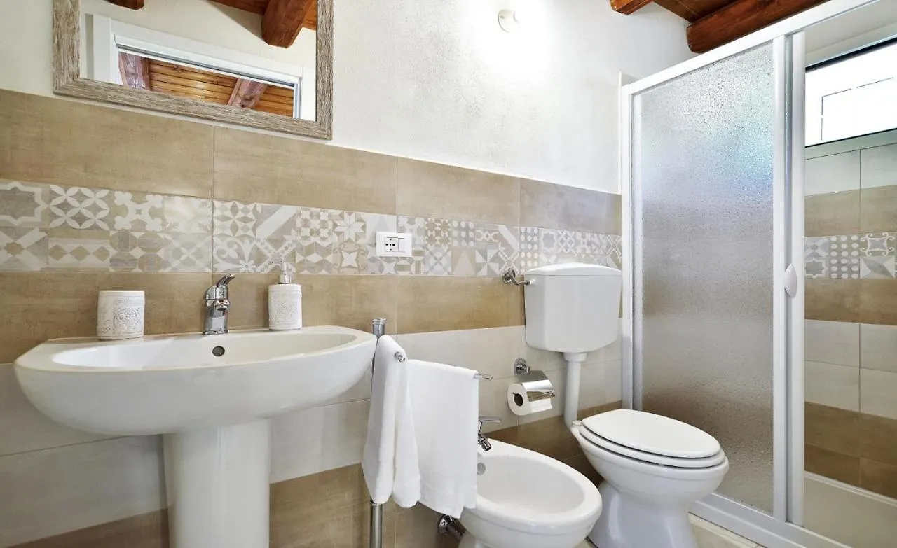 La Casa Dei Limoni Con Piscina Noto Apartment