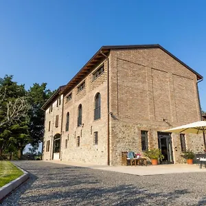  Vakantieboerderij I Tre Colli -rubbiano- Italië