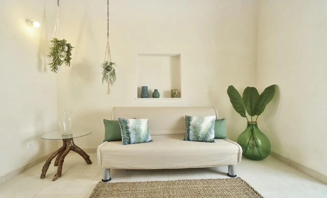 La Casa Dei Limoni Con Piscina Noto Appartement Italië