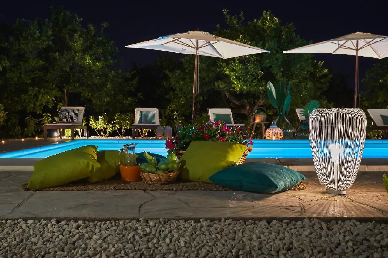 La Casa Dei Limoni Con Piscina Noto Appartement